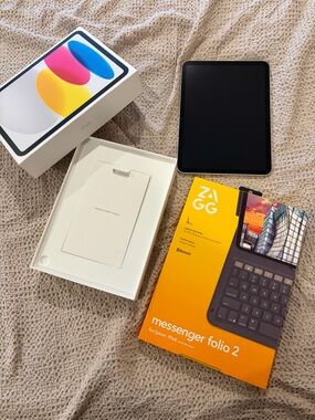 iPad 16 + Keyboard Case